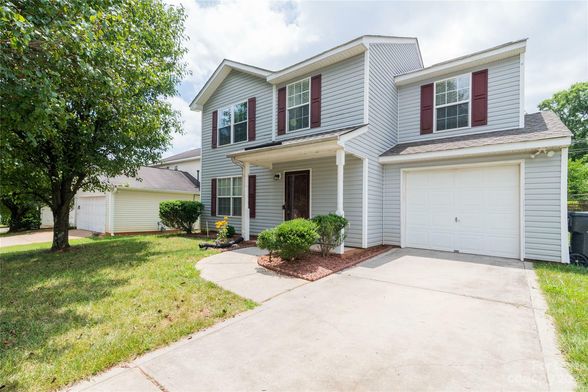 Property Photo: 3809 Old Wagon Road NC 28269