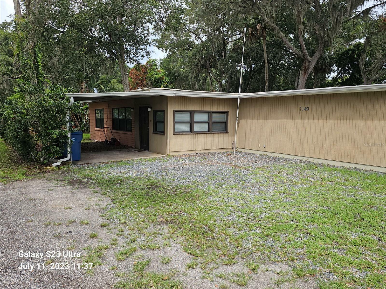 Property Photo:  1140 Roberts Street  FL 32174 