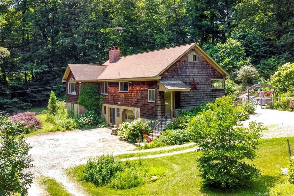 Property Photo:  41 Church Hill Road  CT 06896 