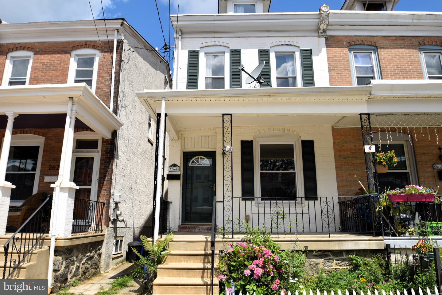 Property Photo: 264 Roxborough Avenue PA 19128
