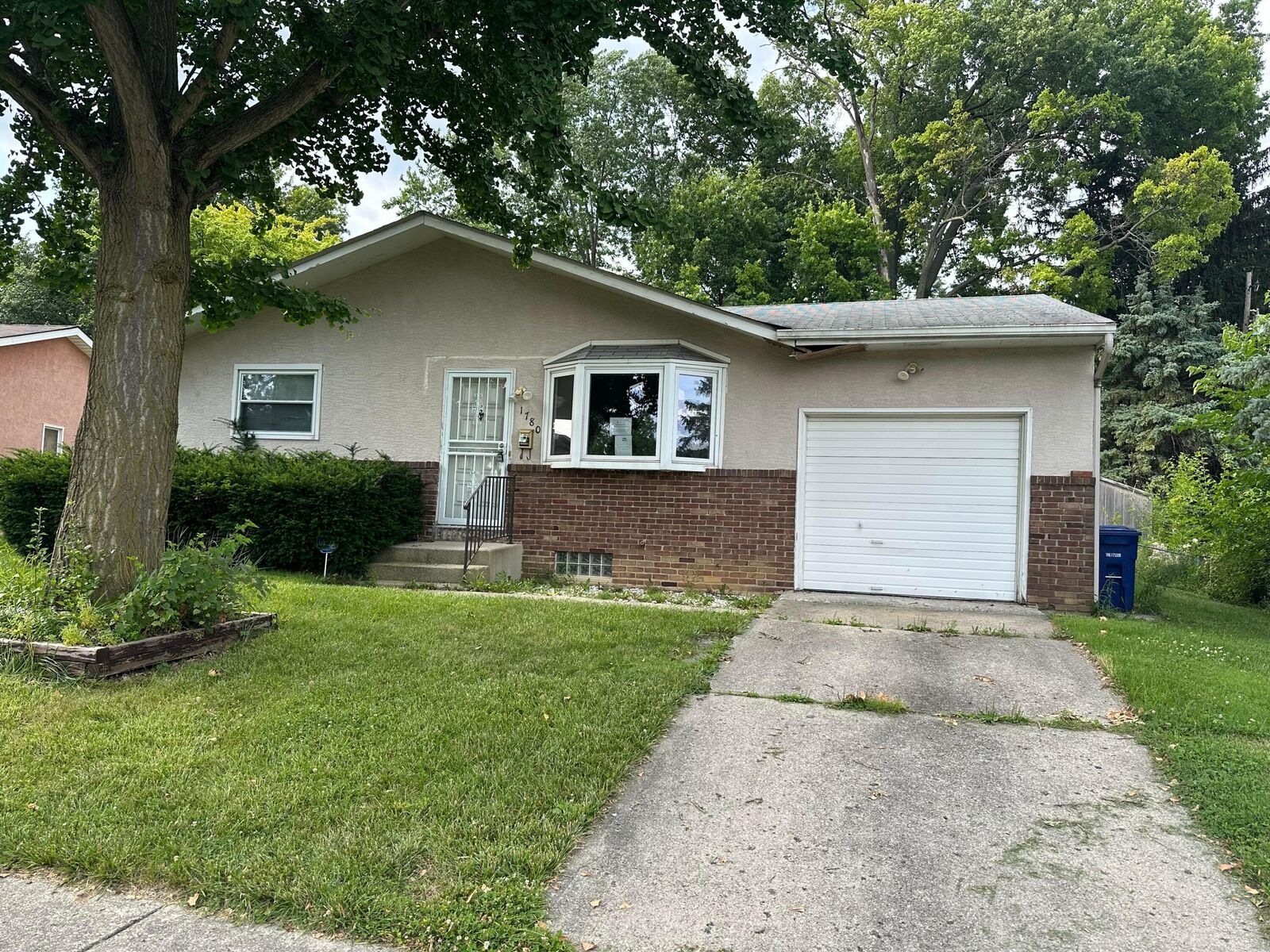 Property Photo: 1780 Ormond Avenue OH 43224
