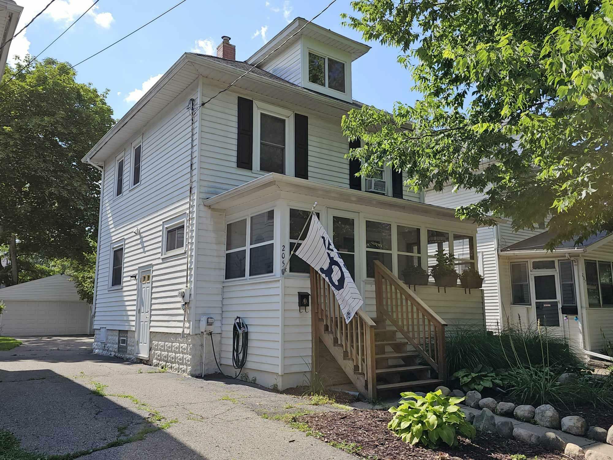 205 N Hayford Avenue  Lansing MI 48912 photo