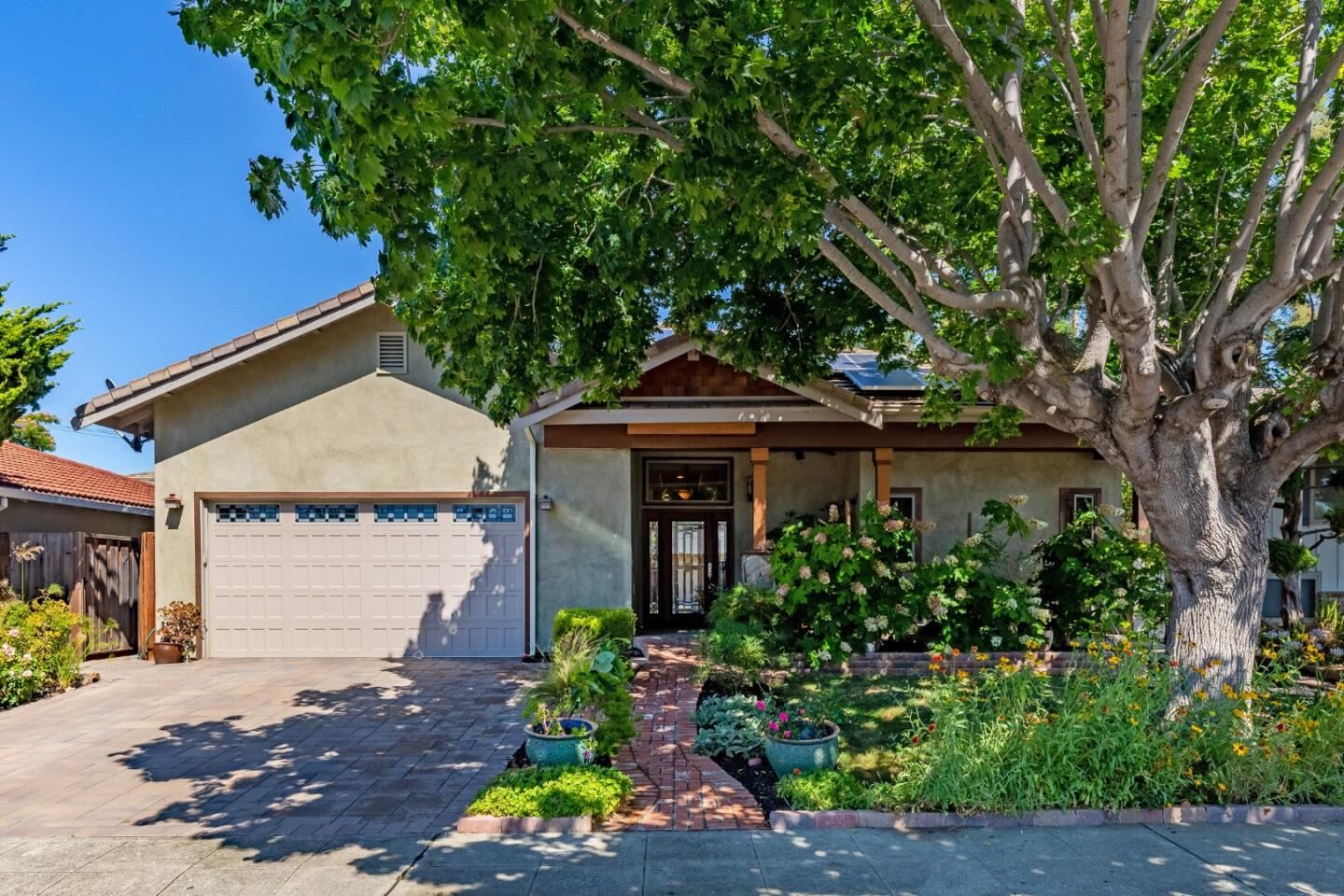 Property Photo:  923 Perreira Drive  CA 95051 