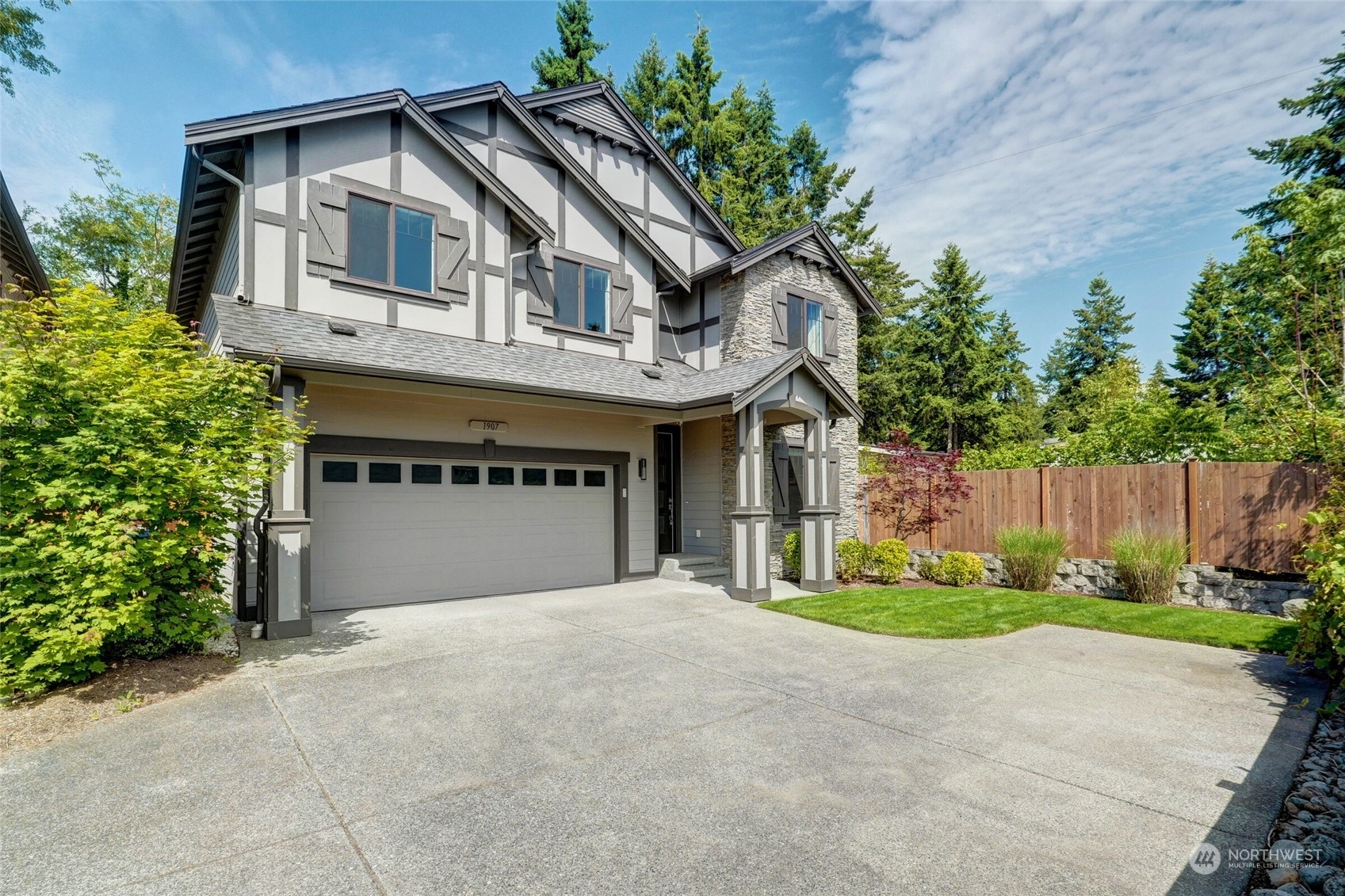 Property Photo: 1907 240th Place SW WA 98021
