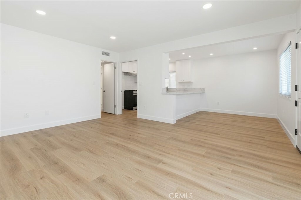 Property Photo:  127 40th Street  CA 92663 