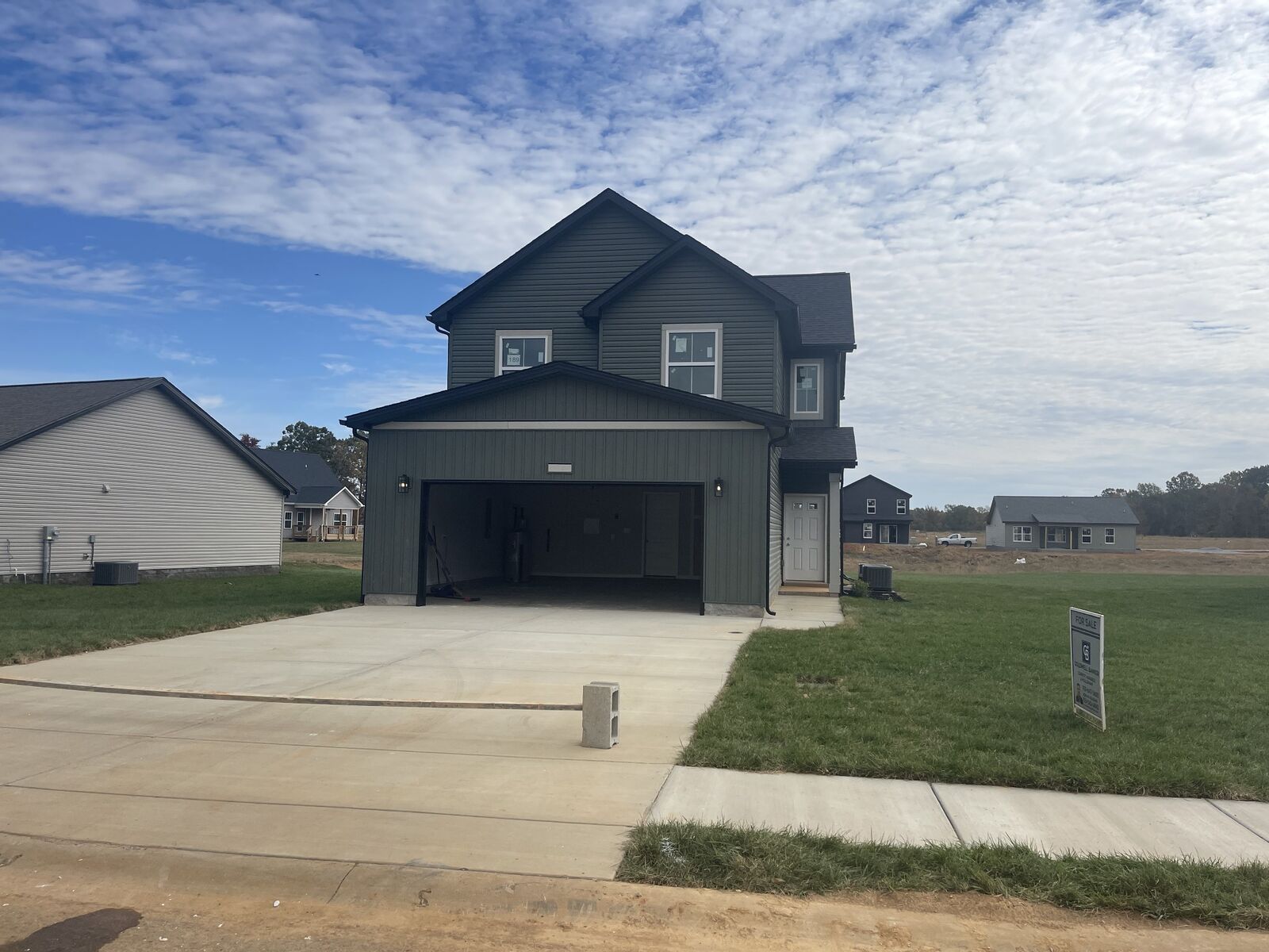 Property Photo:  189 Cherry Fields  TN 37042 