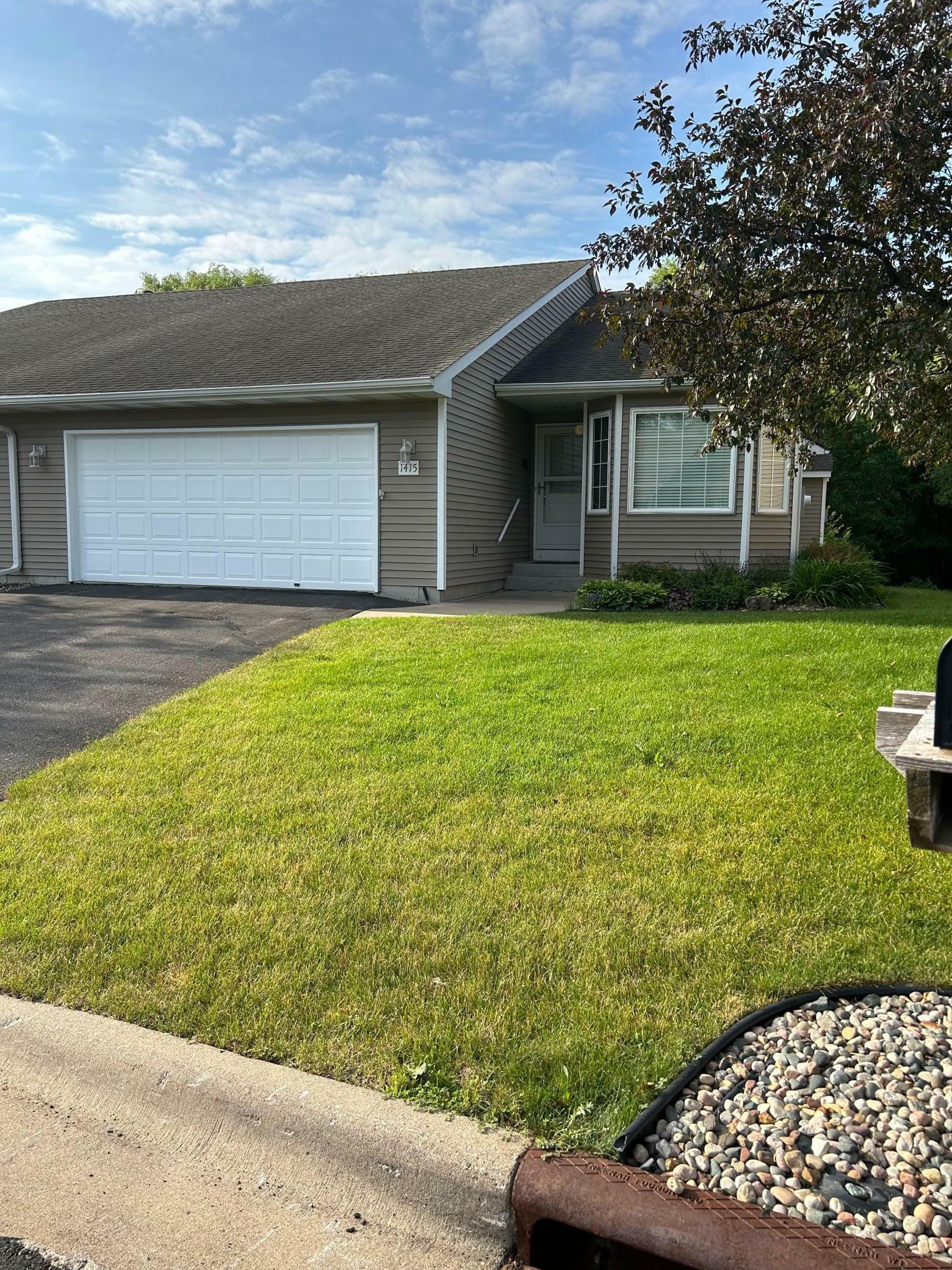 Property Photo:  1415 Oriole Drive  MN 55387 