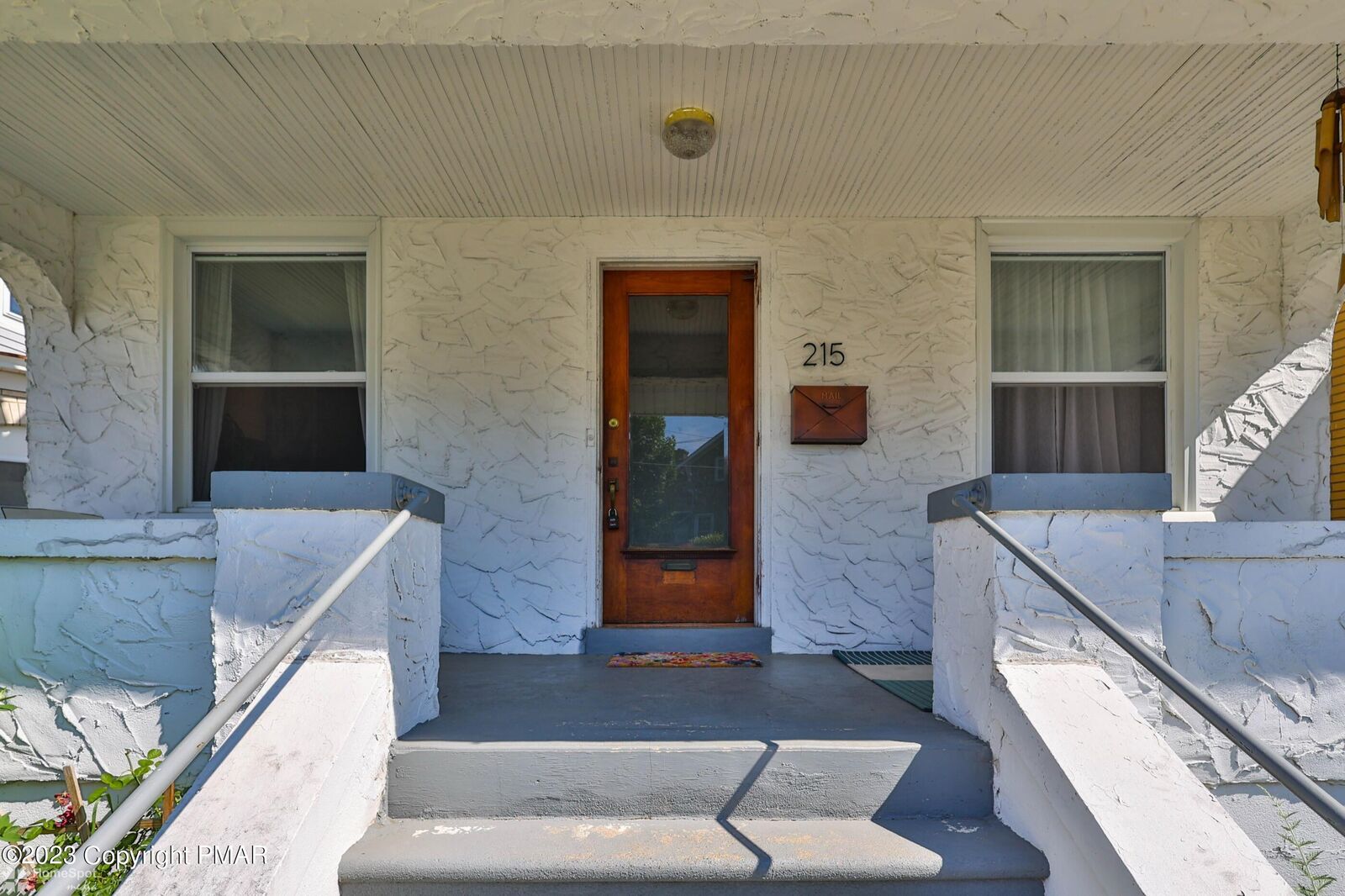 Property Photo:  215 W Lincoln Street  PA 18042 