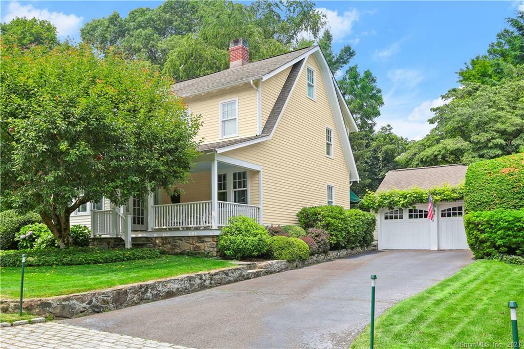 Property Photo: 8 Raymond Place CT 06880