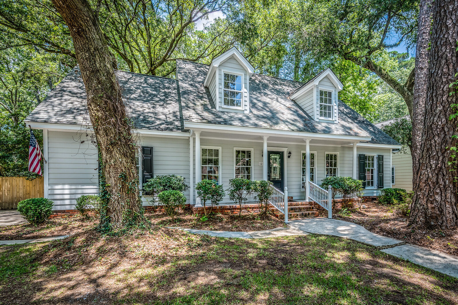 Property Photo:  108 Seven Oaks Lane  SC 29485 
