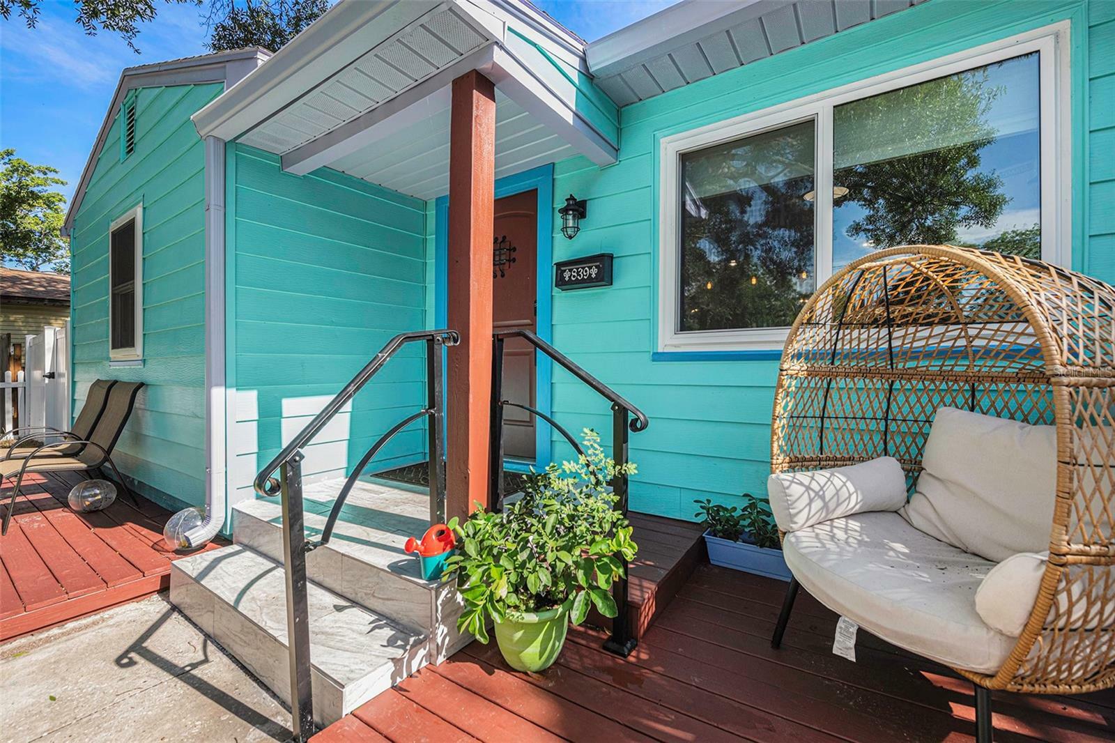 Property Photo: 839 59th Avenue NE FL 33703