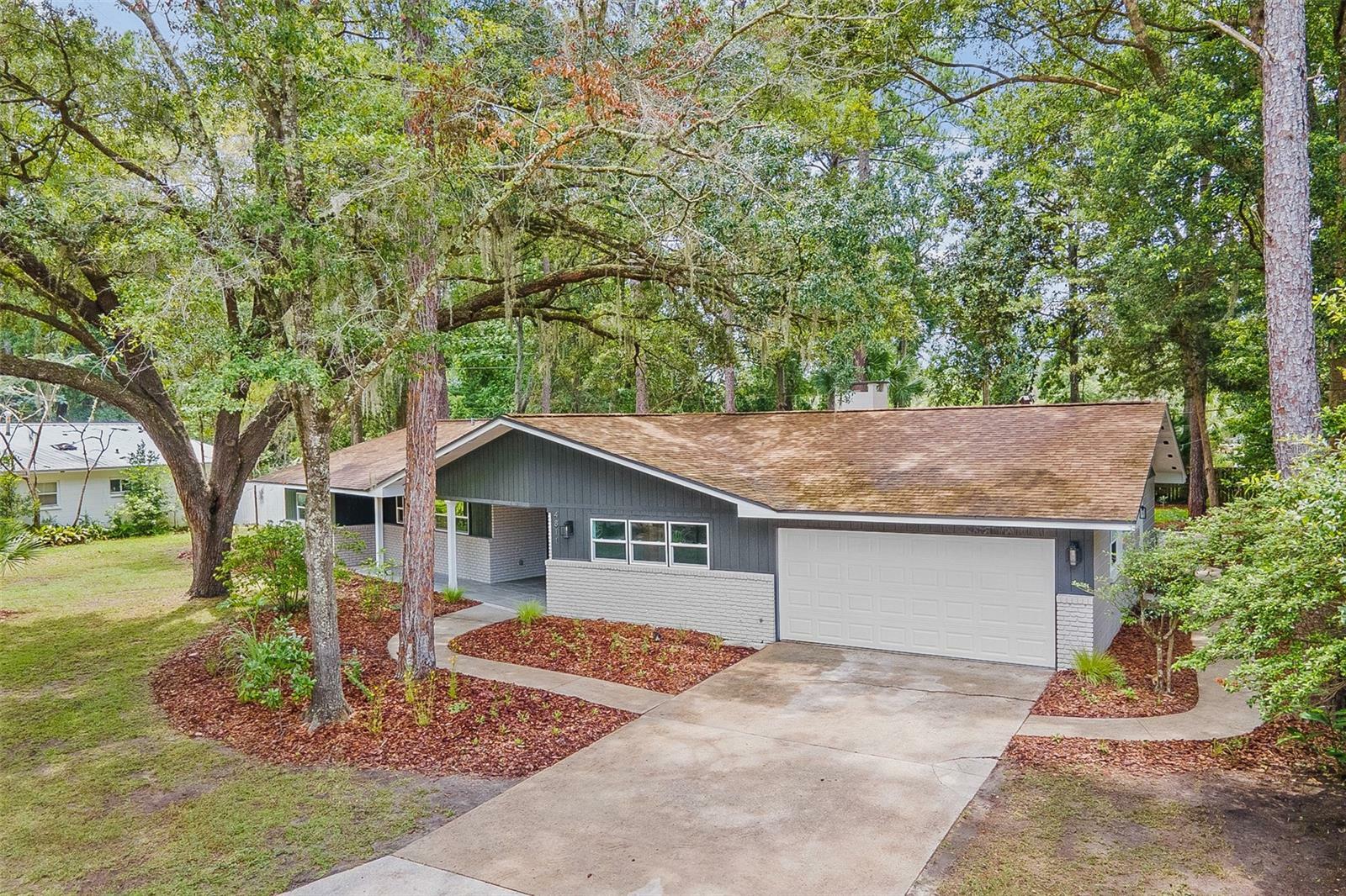 Property Photo:  4811 NW 16th Place  FL 32605 