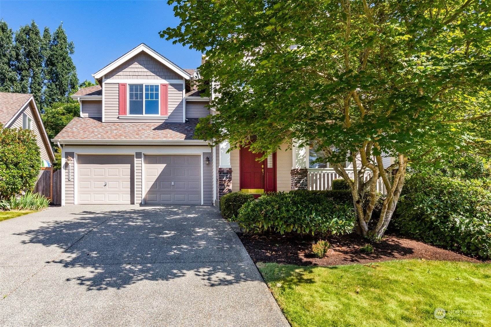 Property Photo: 20528 NE 31st Street WA 98074