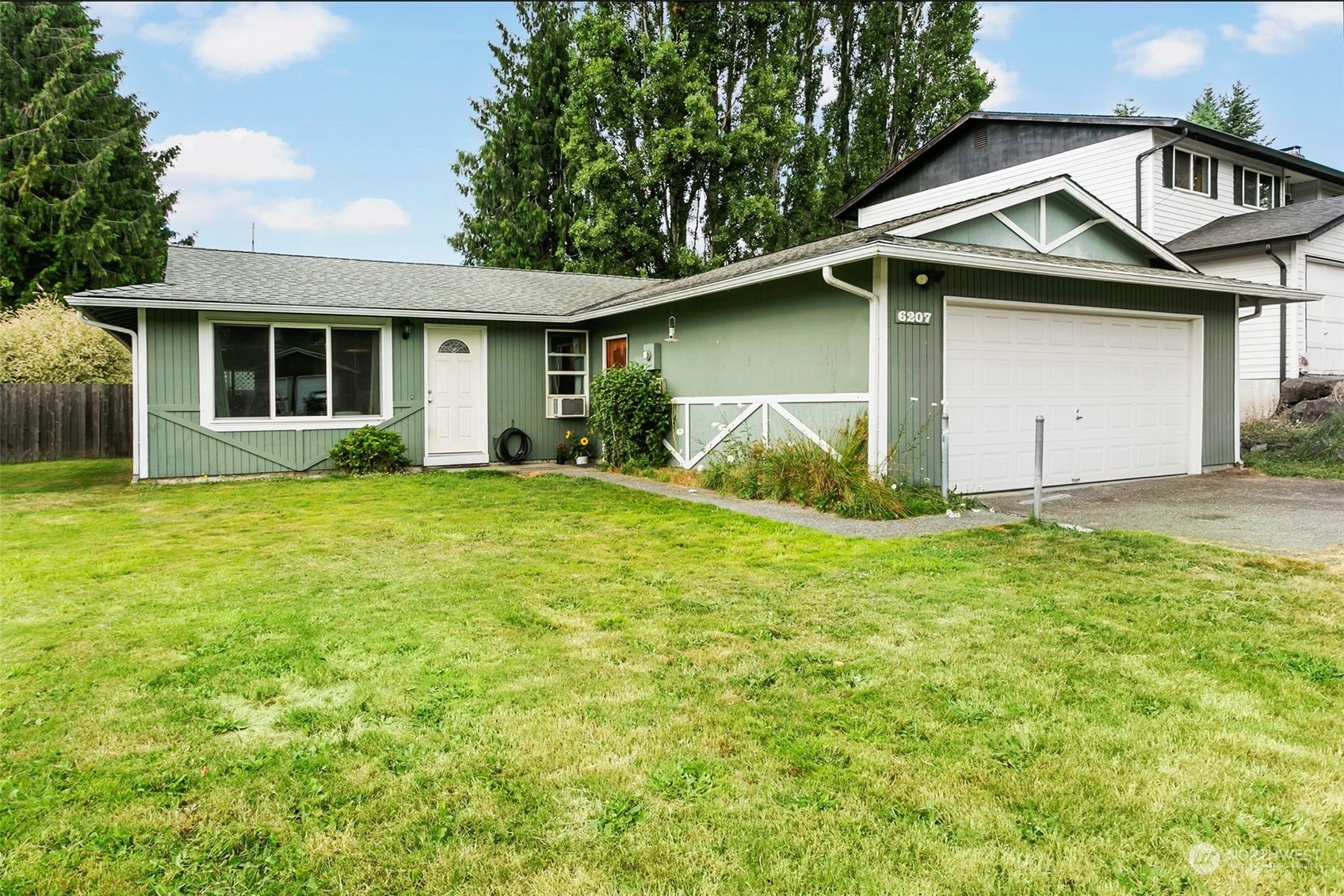 Property Photo:  6207 99th St NE  WA 98270 