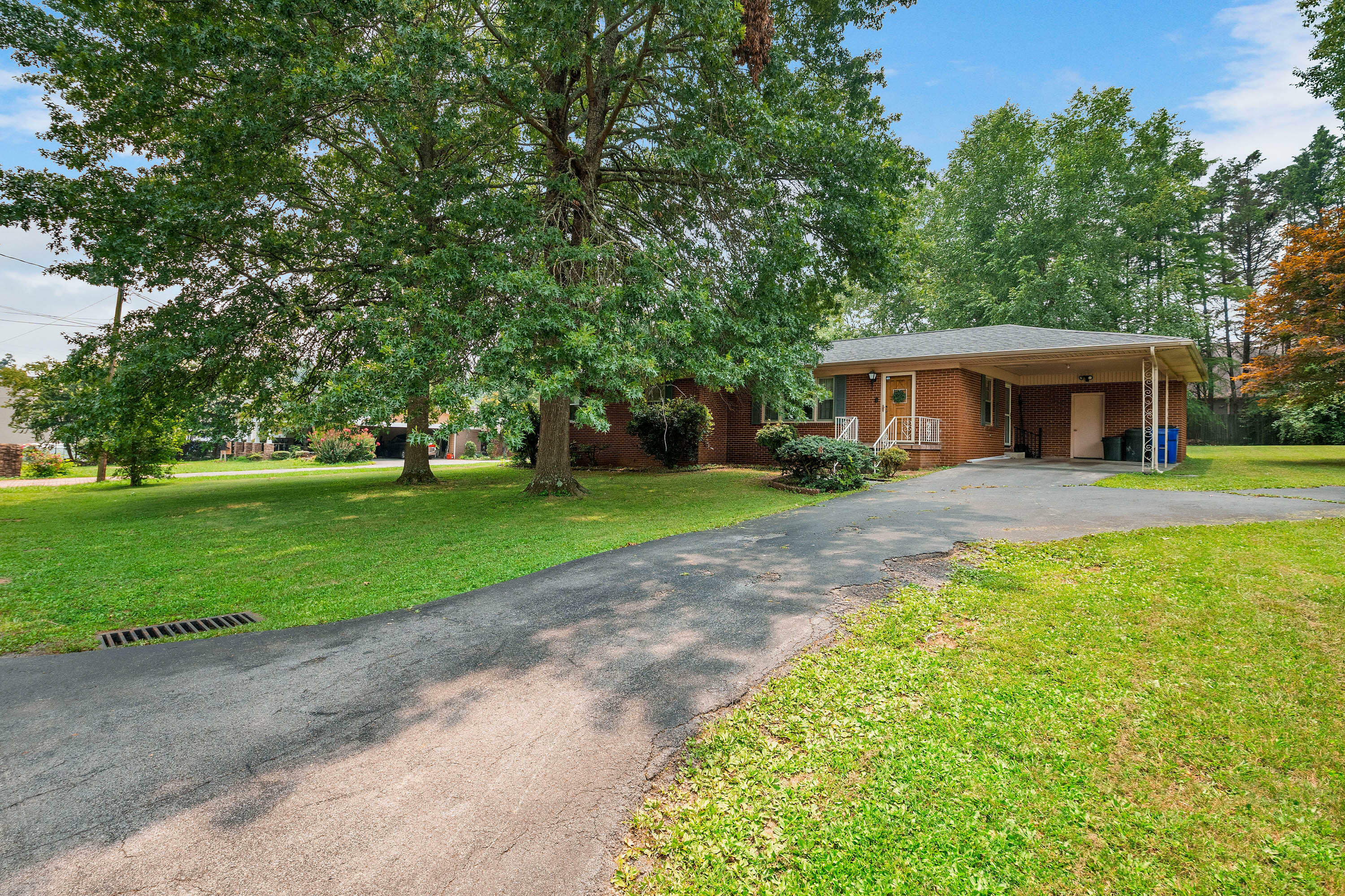 Property Photo:  811 Sunset Avenue NW  TN 37311 