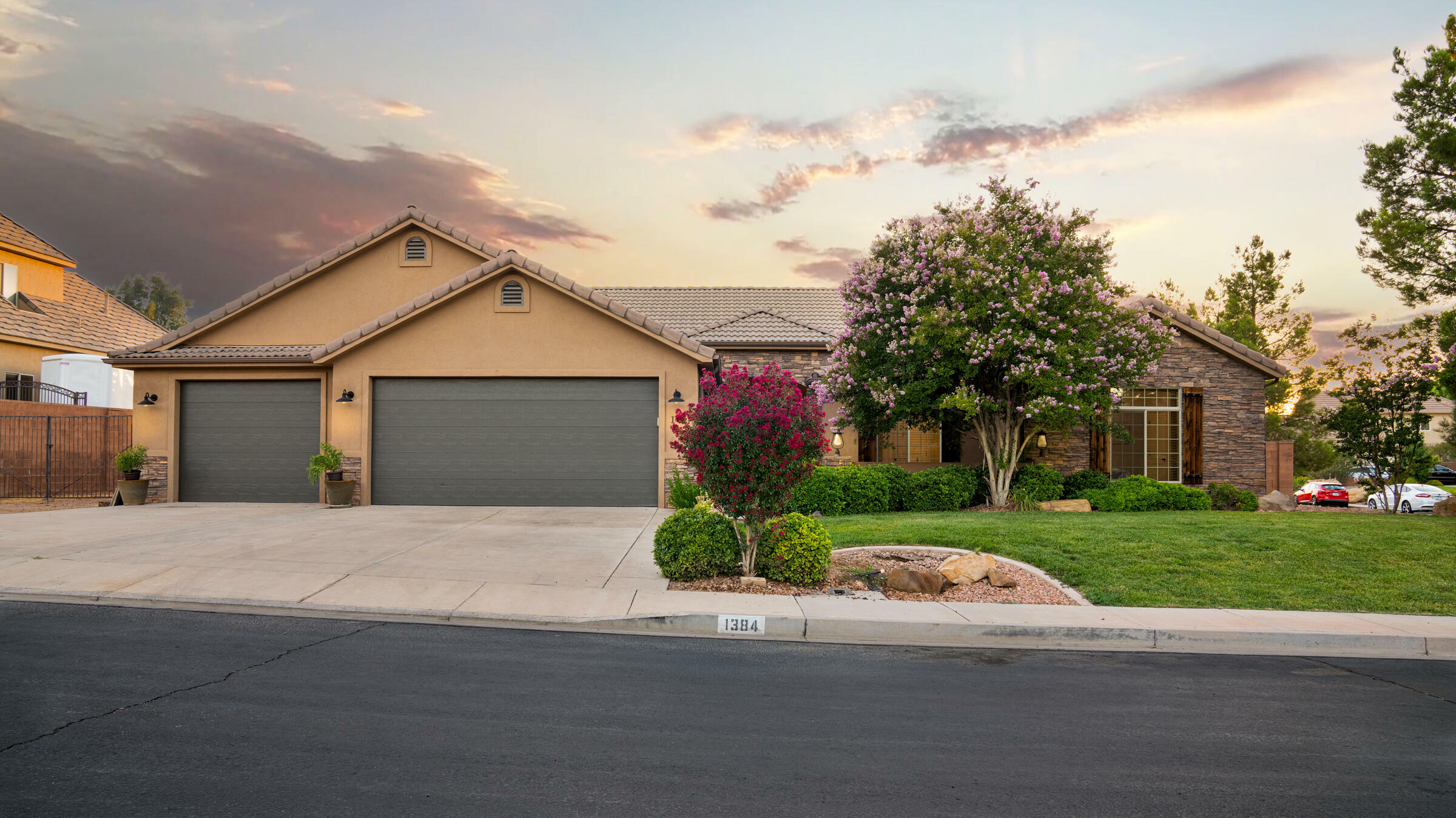 Property Photo:  1384 Sweetwater Cir  UT 84790 