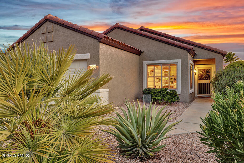 Property Photo:  18510 N Borgata Drive  AZ 85374 