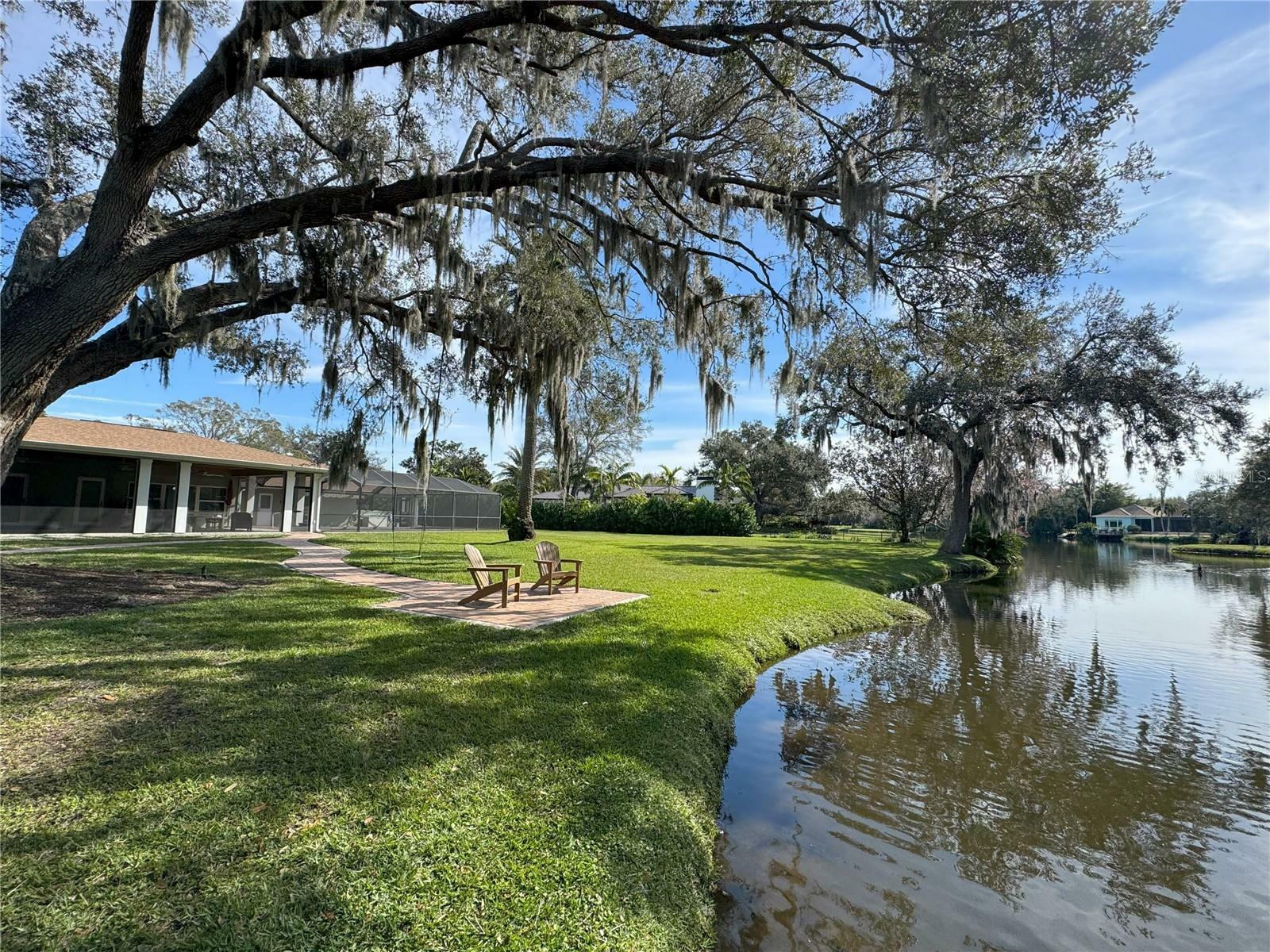 Property Photo: 3230 E Forest Lake Drive FL 34232