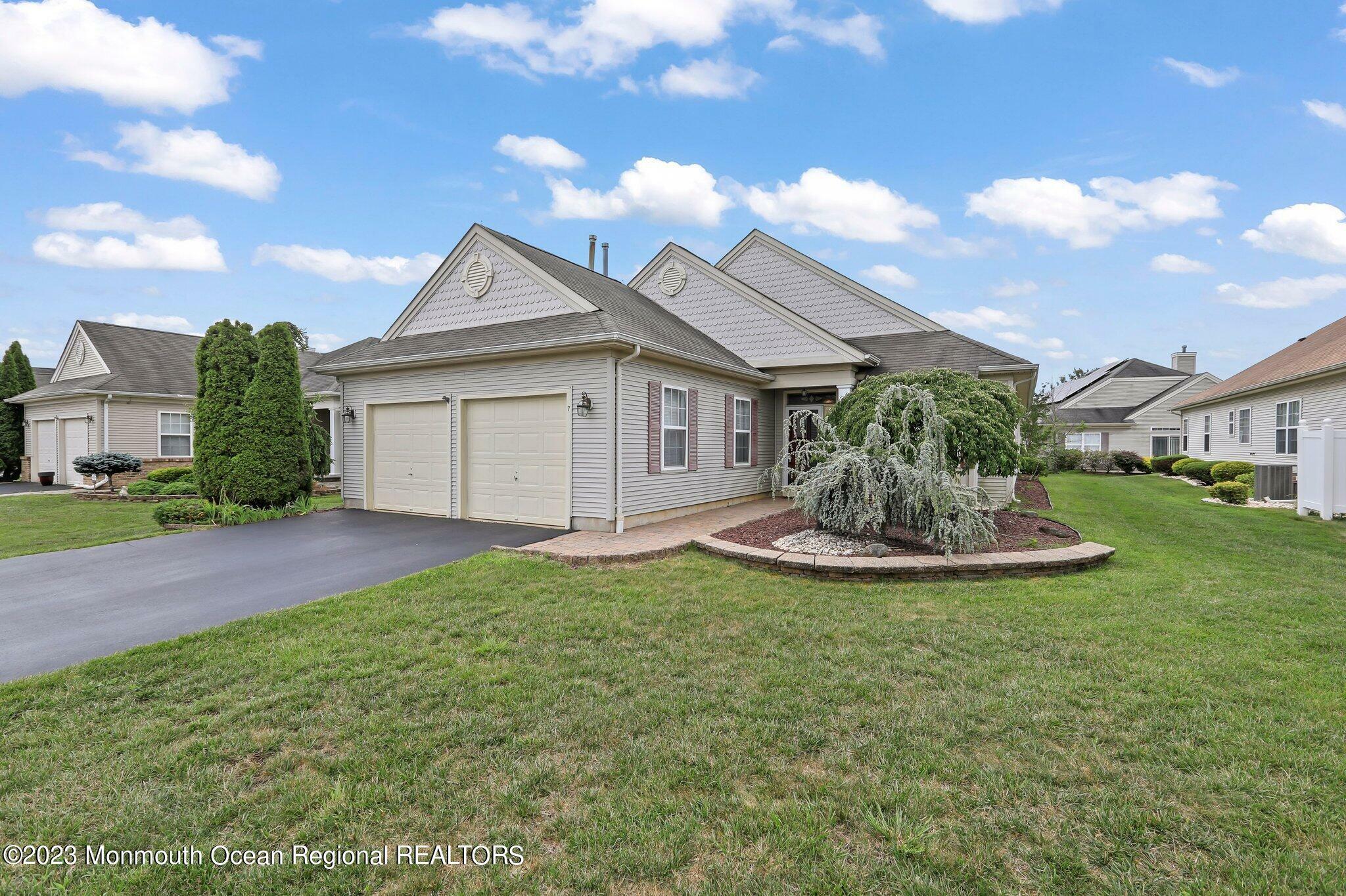 Property Photo: 7 Comiche Court NJ 08759