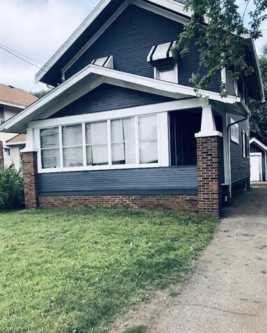 Property Photo:  1507 Auburn Street  IL 61103 