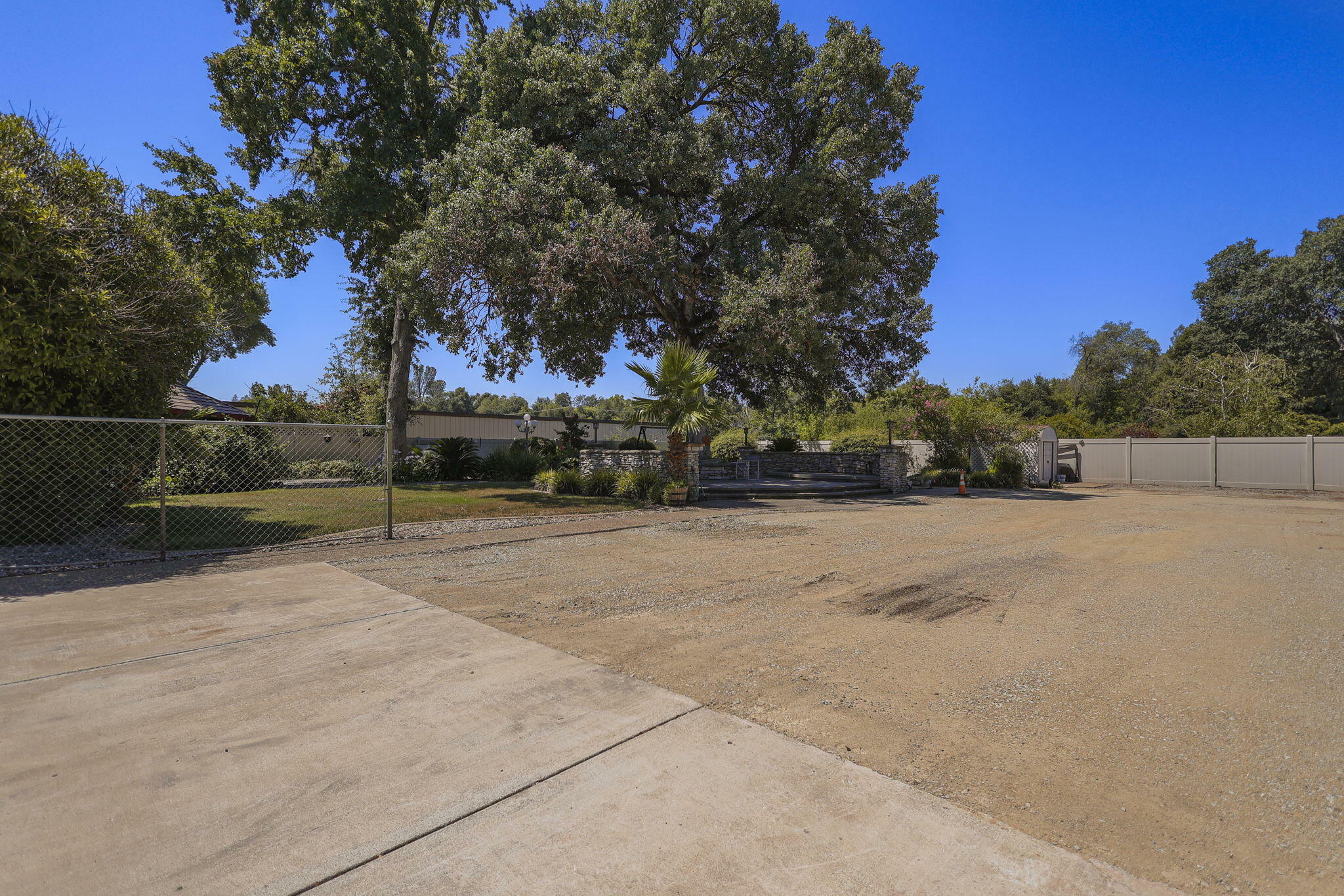 Property Photo:  1889 Whaley Rd  CA 96003 