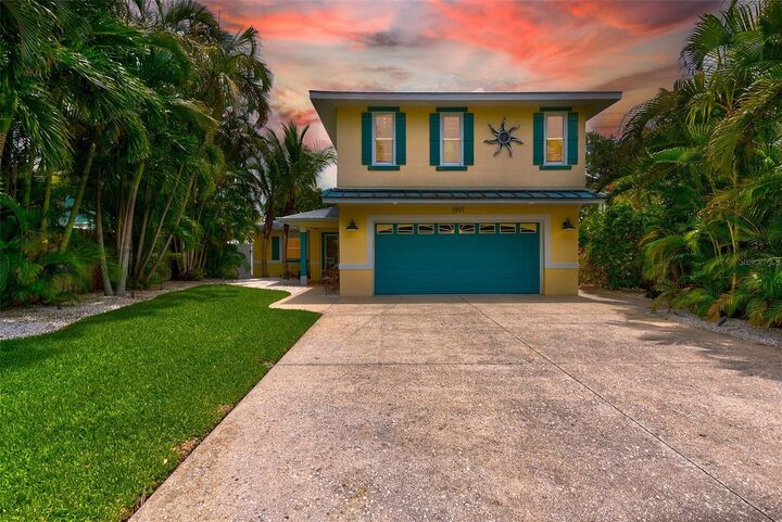 Property Photo:  1907 Bay Boulevard  FL 33785 