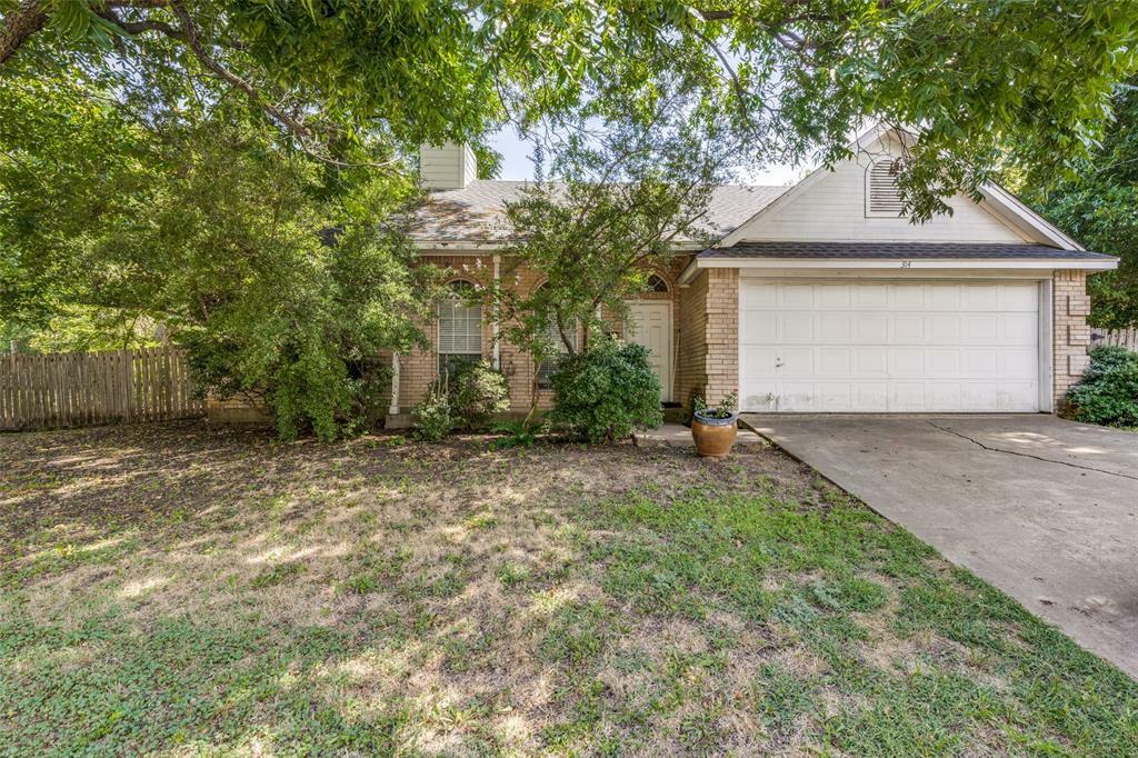 Property Photo:  314 E Center Street  TX 75116 