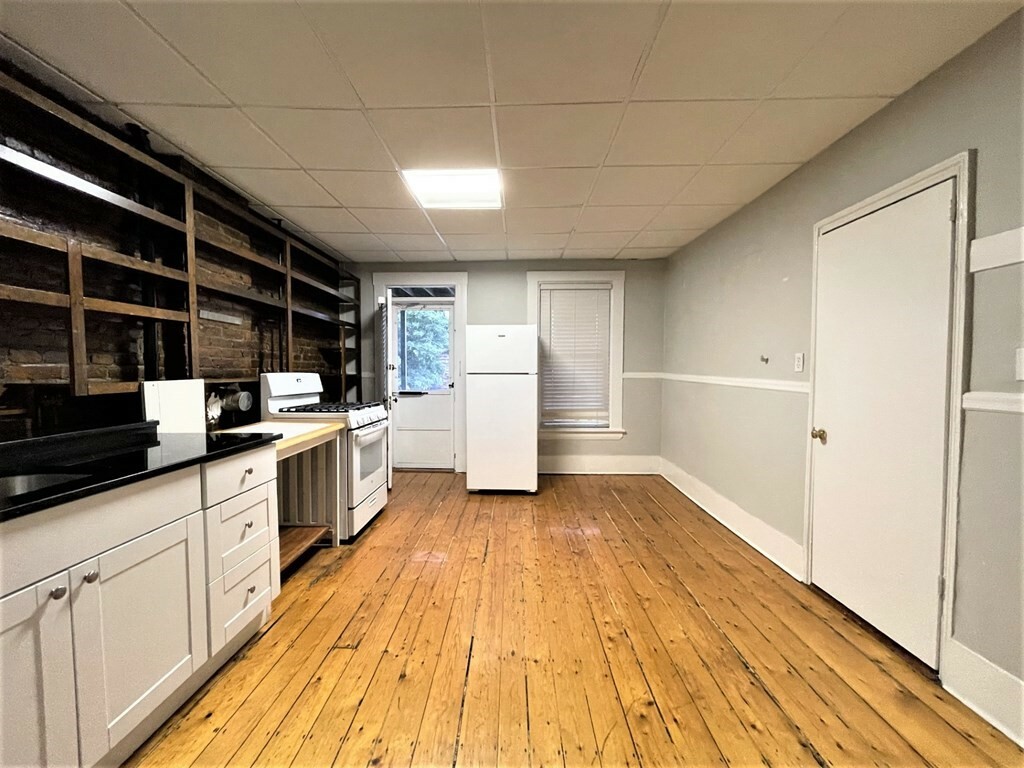 Property Photo: 7 School Street 2 MA 02143