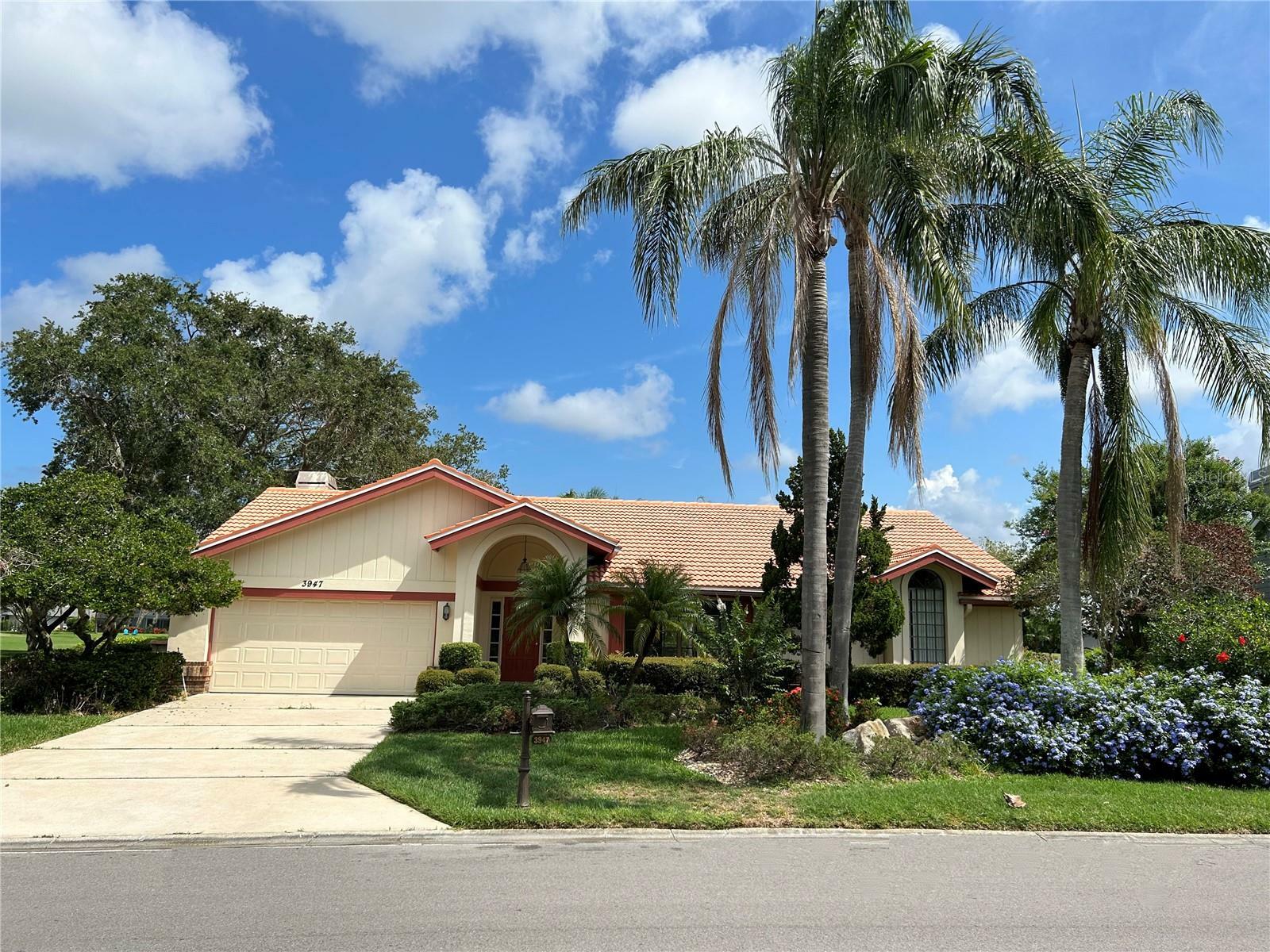 Property Photo:  3947 Spyglass Hill Road  FL 34238 