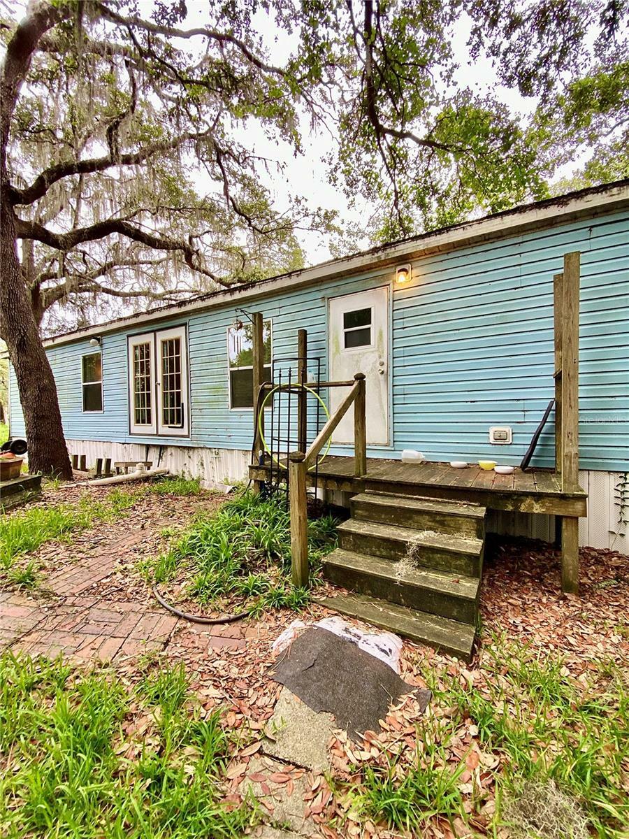 Property Photo: 12504 Oconee Boulevard FL 34654