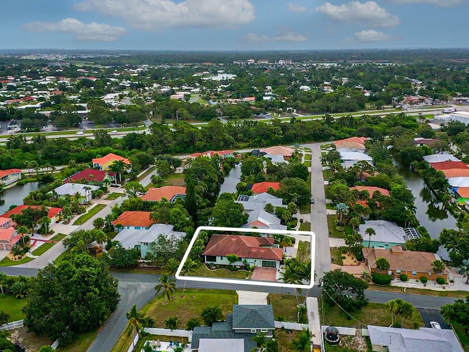 Property Photo:  408 Tortuga Drive  FL 34275 