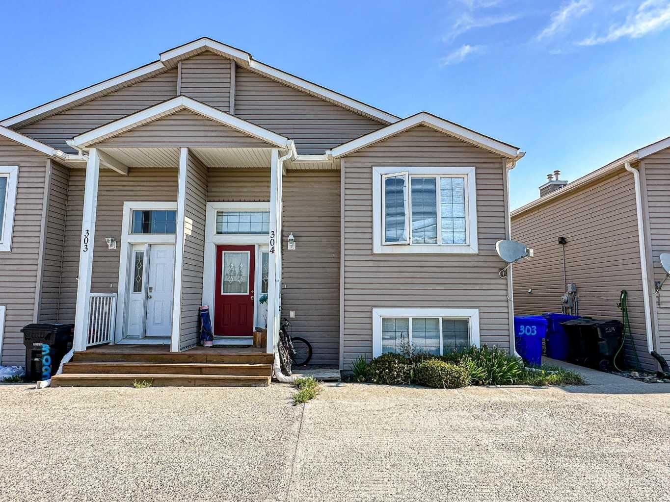 Property Photo:  304, 4837 52 Street 304  AB T4H 0G1 