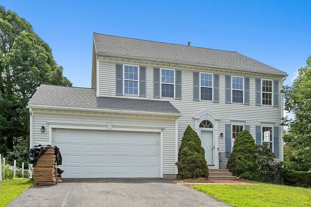 Property Photo: 13 Jasmine Dr MA 01605