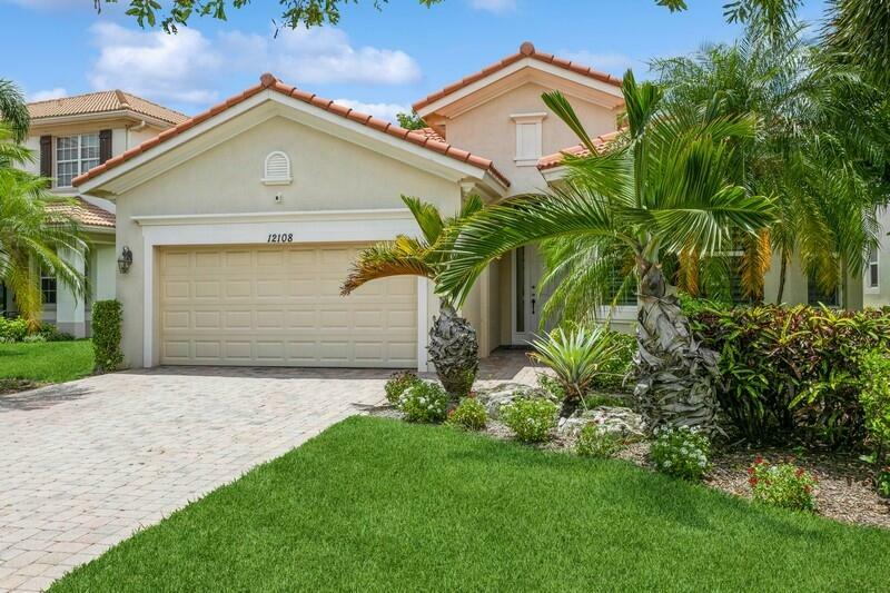 Property Photo:  12108 Aviles Circle  FL 33418 