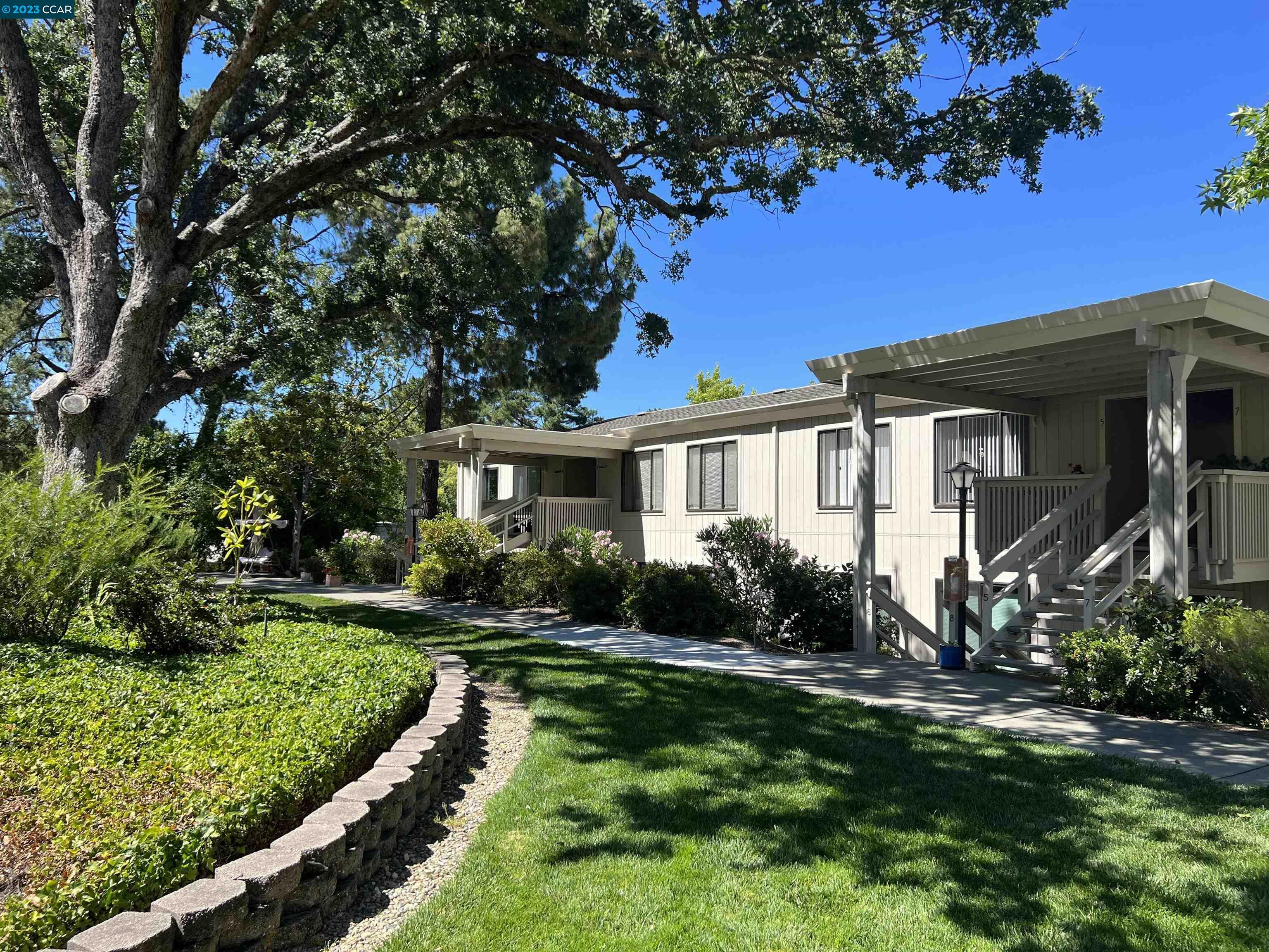 Property Photo: 1332 Singingwood Ct 3 CA 94595
