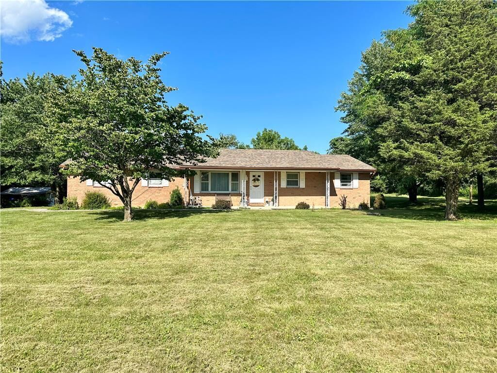 Property Photo:  306 Palmer Road  PA 18013 