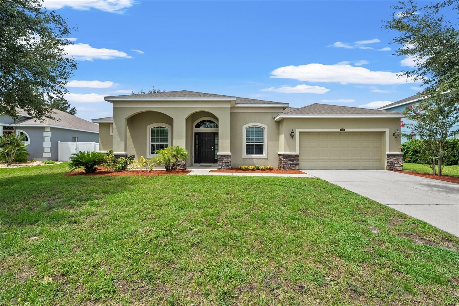 Property Photo:  13441 Chesapeake Place  FL 34609 