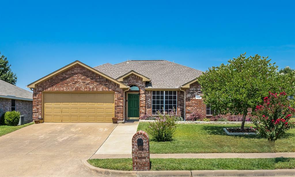 Property Photo:  1108 Eagle Lake Court  TX 75098 