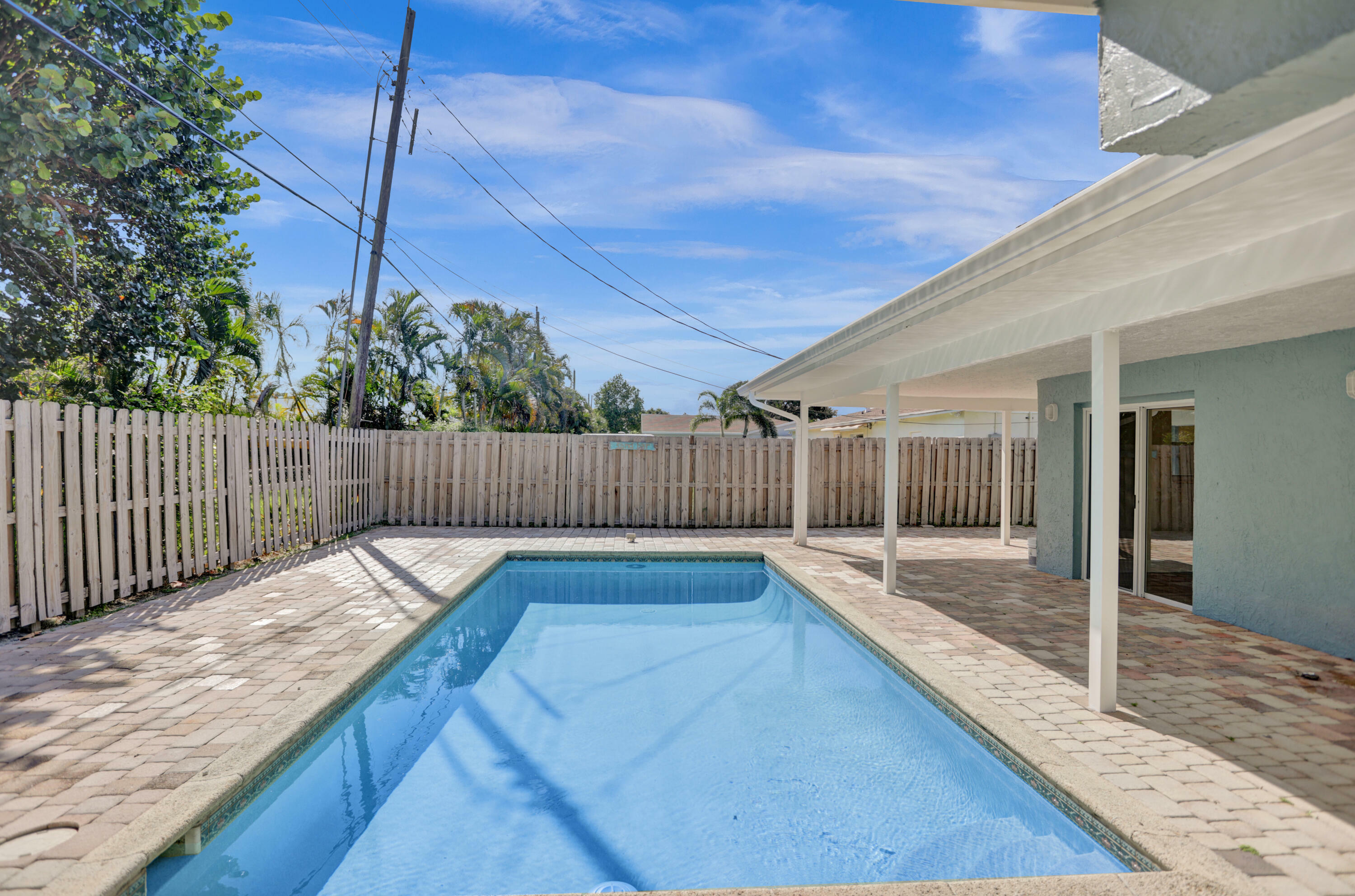 Property Photo: 920 Lighthouse Drive FL 33408