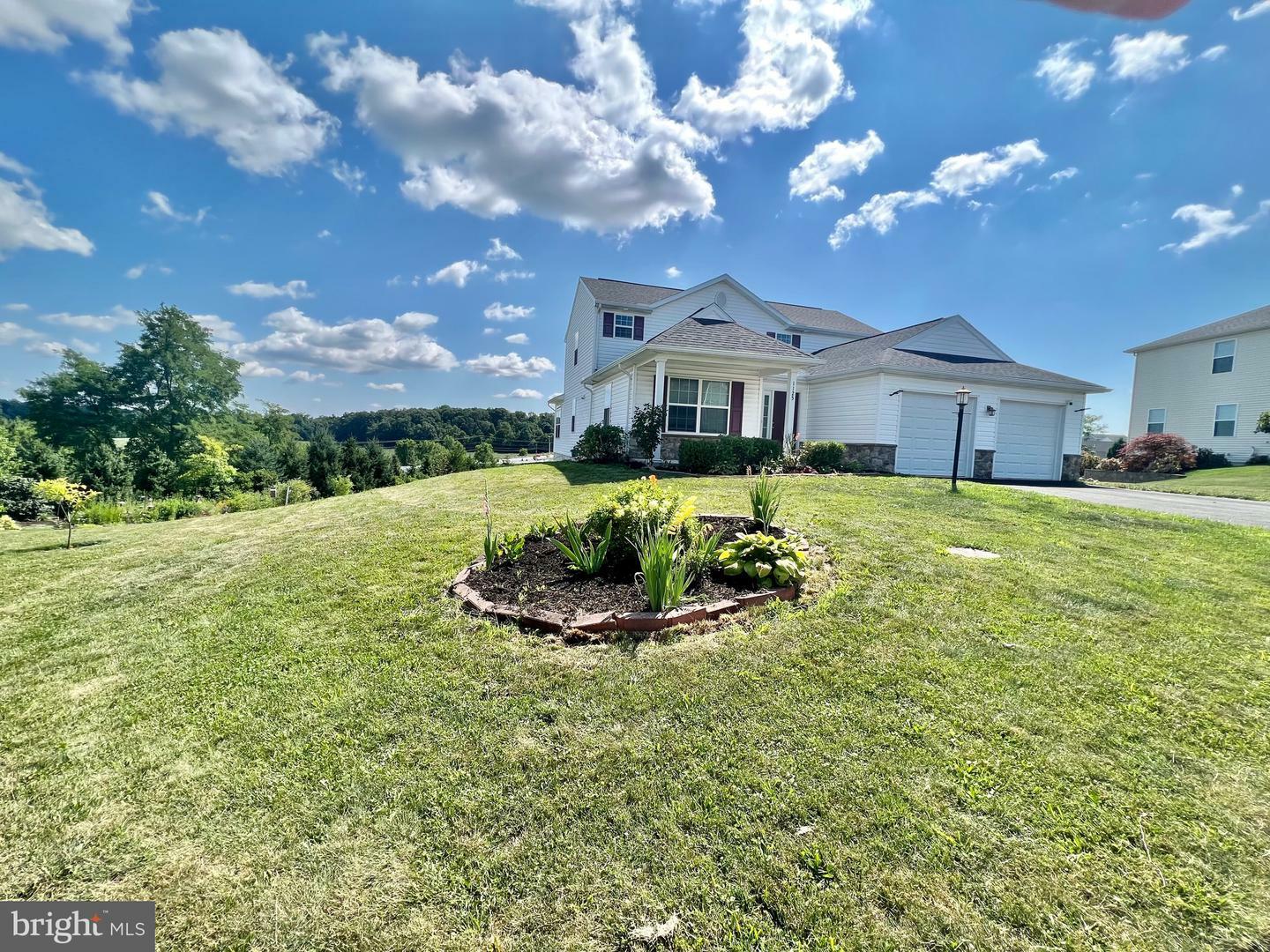 1125 Park Avenue  Dillsburg PA 17019 photo