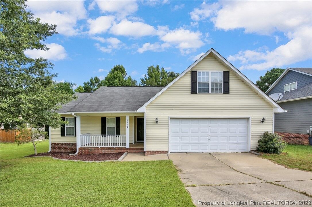 Property Photo: 7716 Redwood Avenue NC 28314