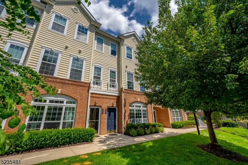 Property Photo:  1203 Hamilton St 1203  NJ 07109 