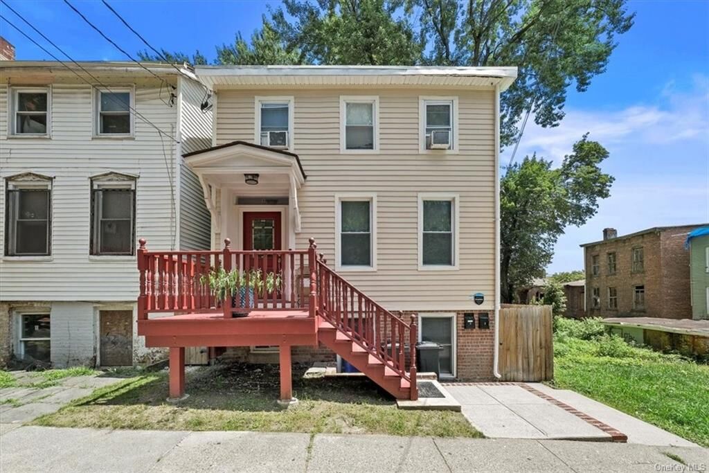 Property Photo:  82 Johnston Street  NY 12550 
