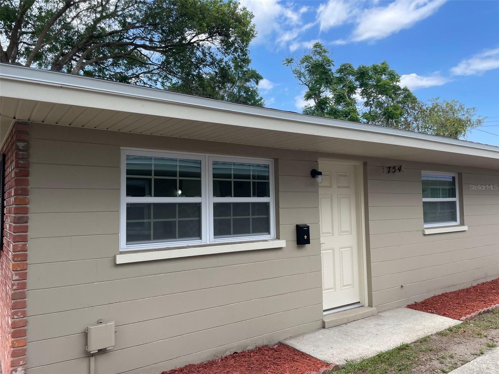 Property Photo:  760 Johnson Avenue  FL 33801 