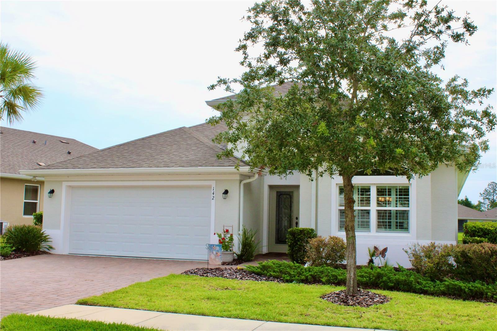 Property Photo:  142 Park Place Circle  FL 32164 