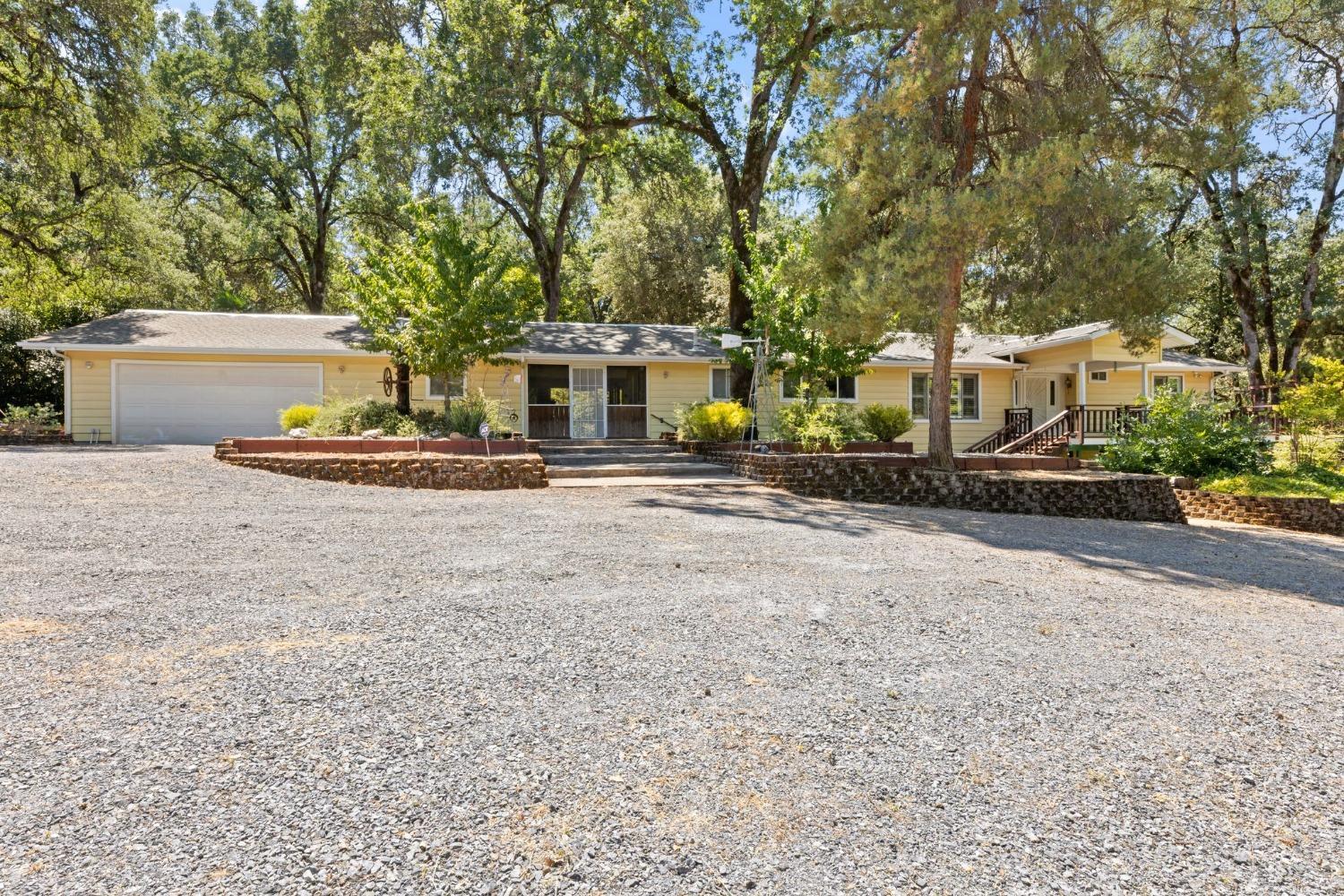 Property Photo: 4461 Meadowview Acres Road CA 95614
