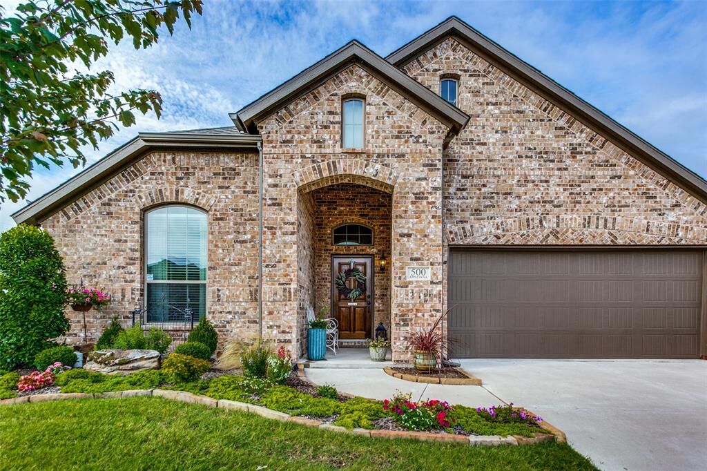 Property Photo: 500 Appaloosa Lane TX 75092