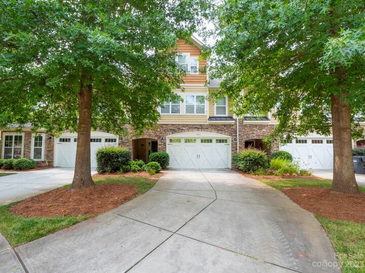 4016 La Crema Drive  Charlotte NC 28214 photo