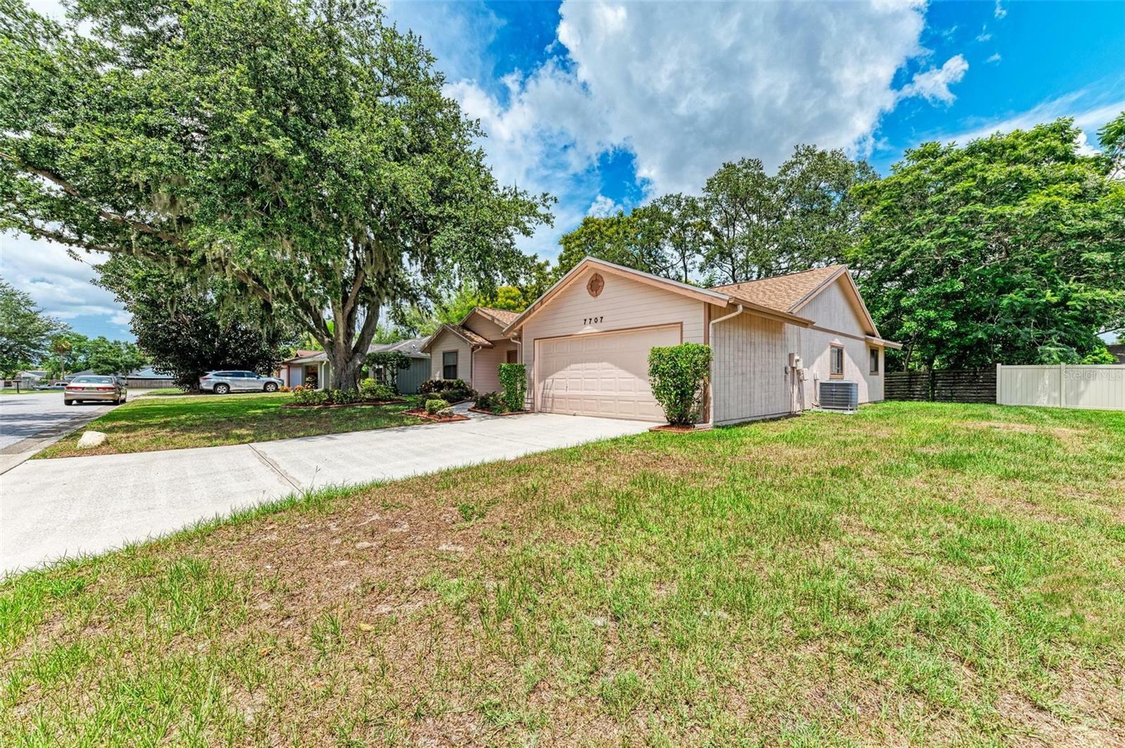 Property Photo:  7707 38th Court E  FL 34243 