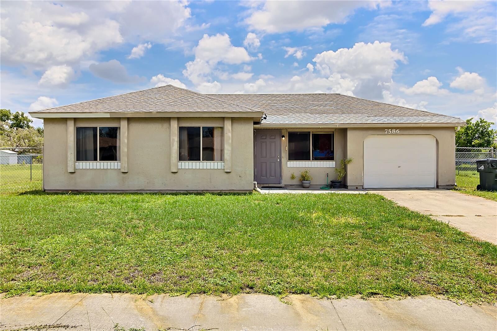 Property Photo:  7586 Mesa Street  FL 34287 
